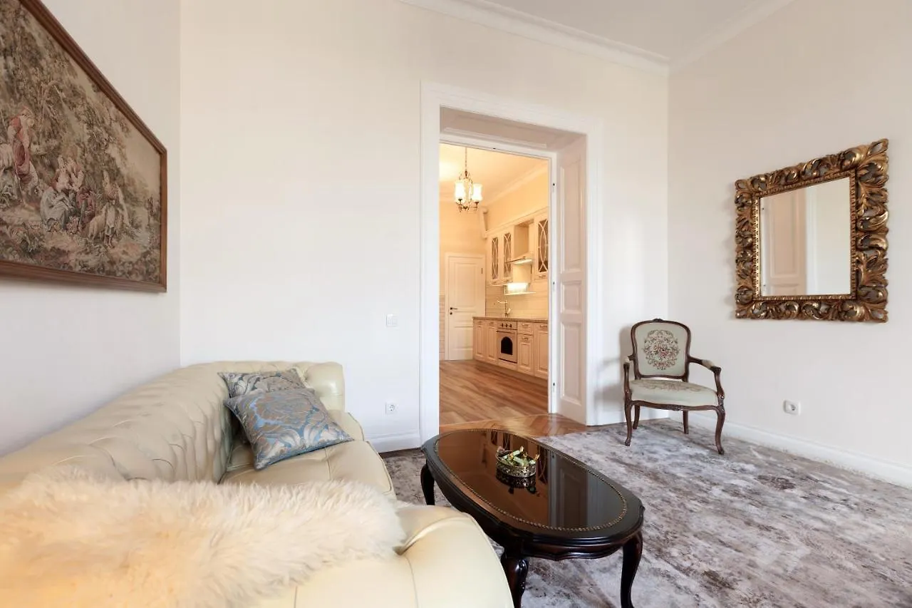 Luxovski Apartment Lviv